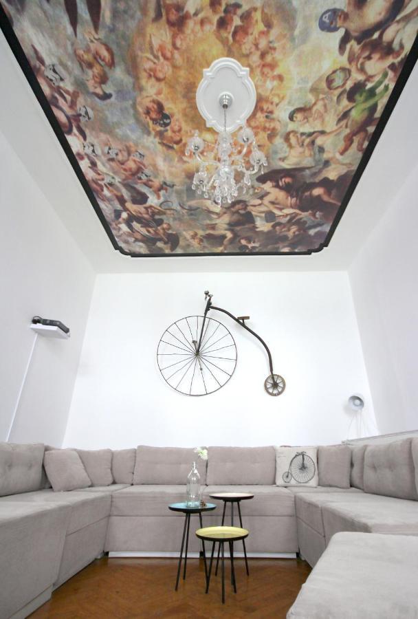 Apartamento For The Bold, Chic And Open Minded Viena Exterior foto